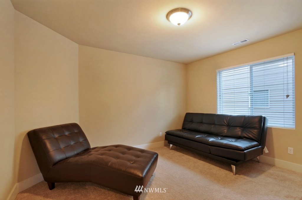 4910 Southeast 2nd Place Renton, WA 98059 - Photo 17 of 22