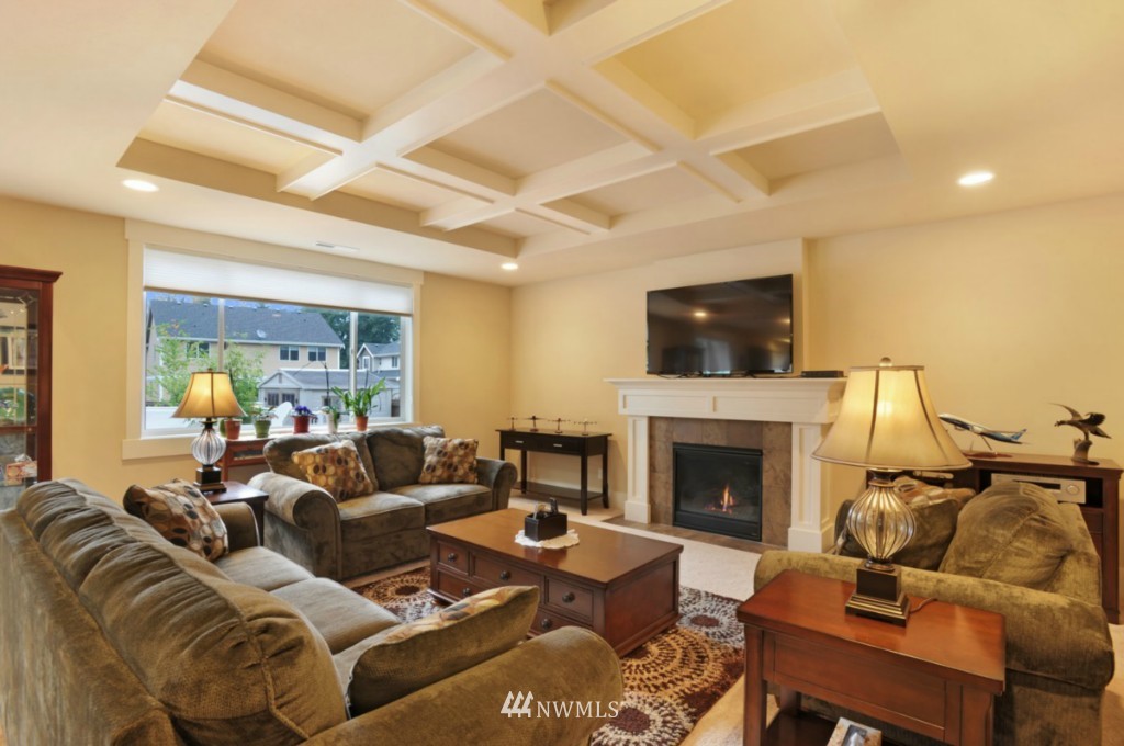 4910 Southeast 2nd Place Renton, WA 98059 - Photo 8 of 22