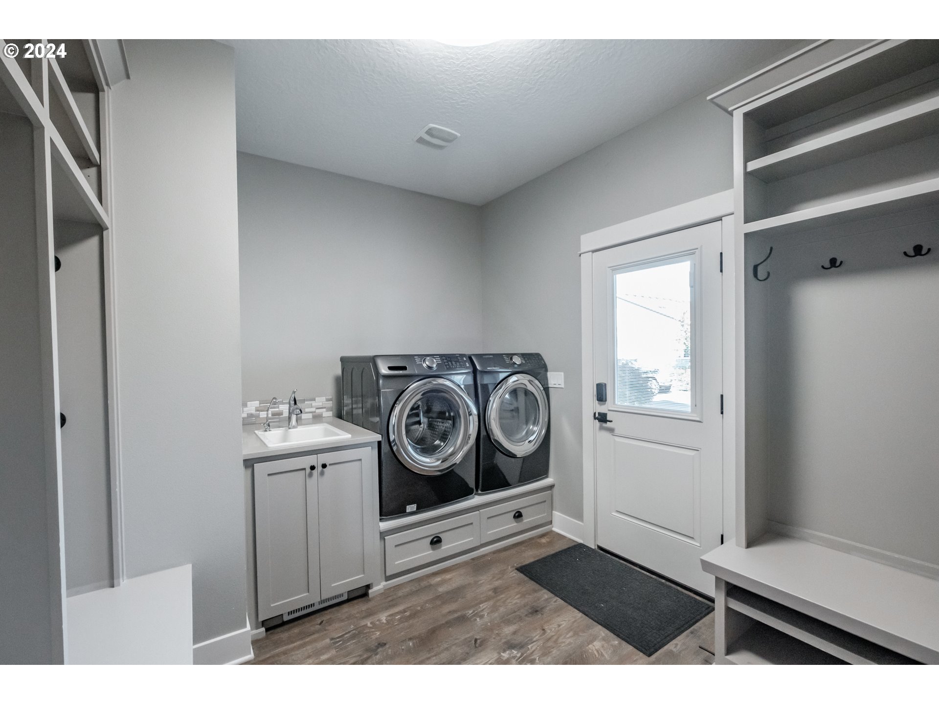 10886 Bethel Road Amity, OR 97101 - Photo 17 of 42 a utility room with dryer and washer