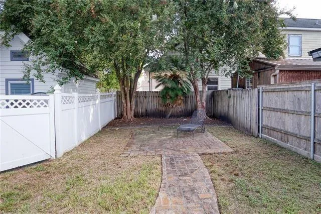 $375,000 | 429 Huey P Long Avenue, Gretna, LA 70053