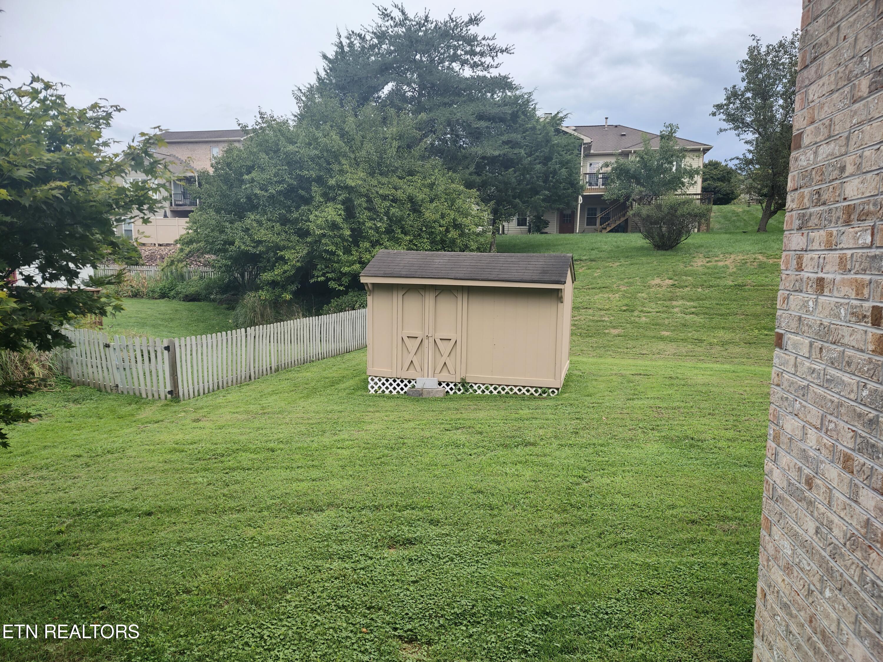 127 Capital Circle Oak Ridge, TN 37830 - Photo 15 of 15 IMG_20240808_164817810_HDR~2
