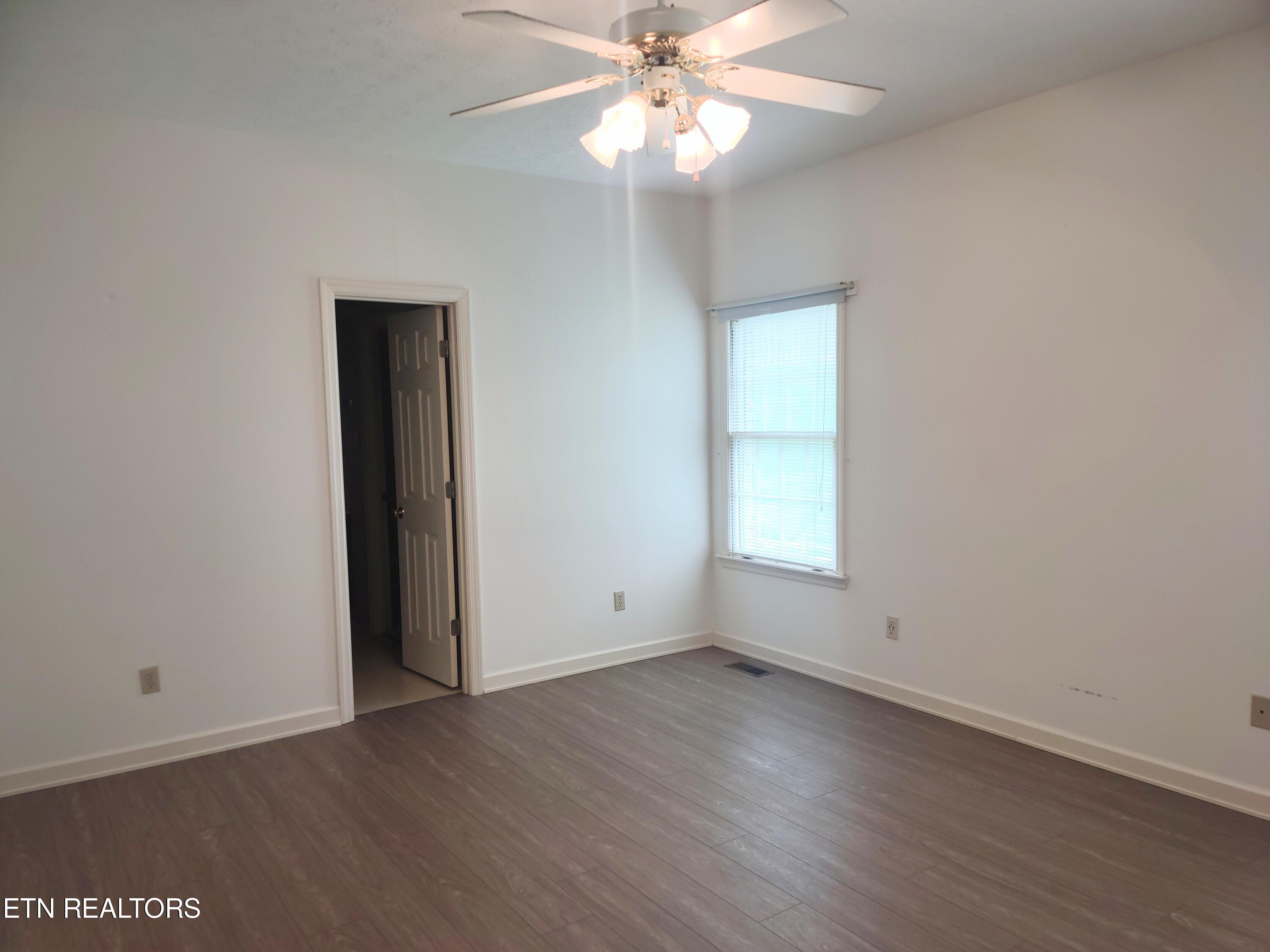 127 Capital Circle Oak Ridge, TN 37830 - Photo 7 of 15 IMG_20240808_164358955~2