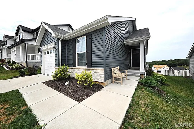 $312,900 | 897 Black Bear Drive, House Springs, MO 63051