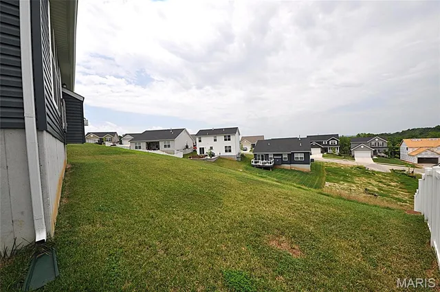 $312,900 | 897 Black Bear Drive, House Springs, MO 63051