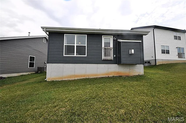 $312,900 | 897 Black Bear Drive, House Springs, MO 63051