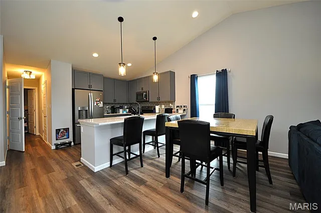 $312,900 | 897 Black Bear Drive, House Springs, MO 63051