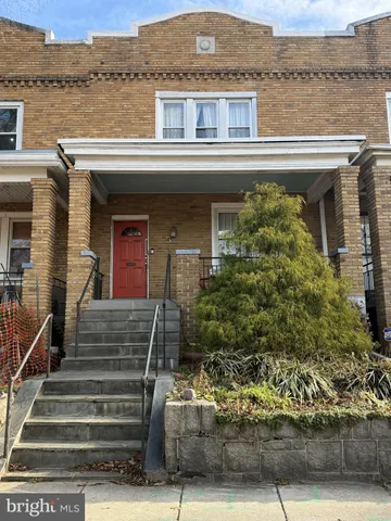 $850,000 | 5 Sherman Circle Northwest, Washington, DC 20011