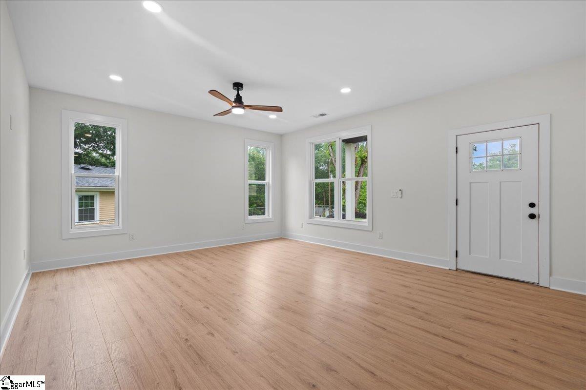 119 A State Rd S-23-886 Fountain Inn, SC 29644 - Photo 8 of 32