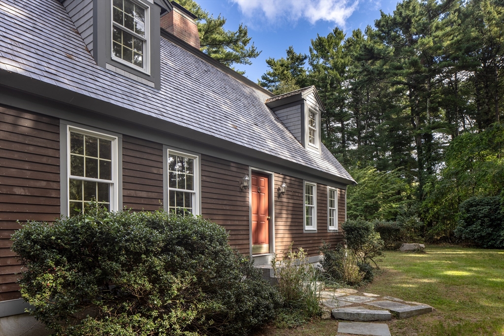 131 Dexter Road Marion, MA 02738 - Photo 7 of 33