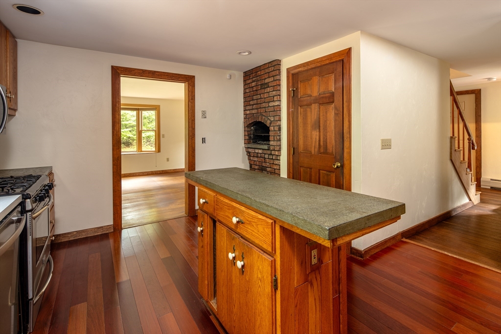 131 Dexter Road Marion, MA 02738 - Photo 10 of 33