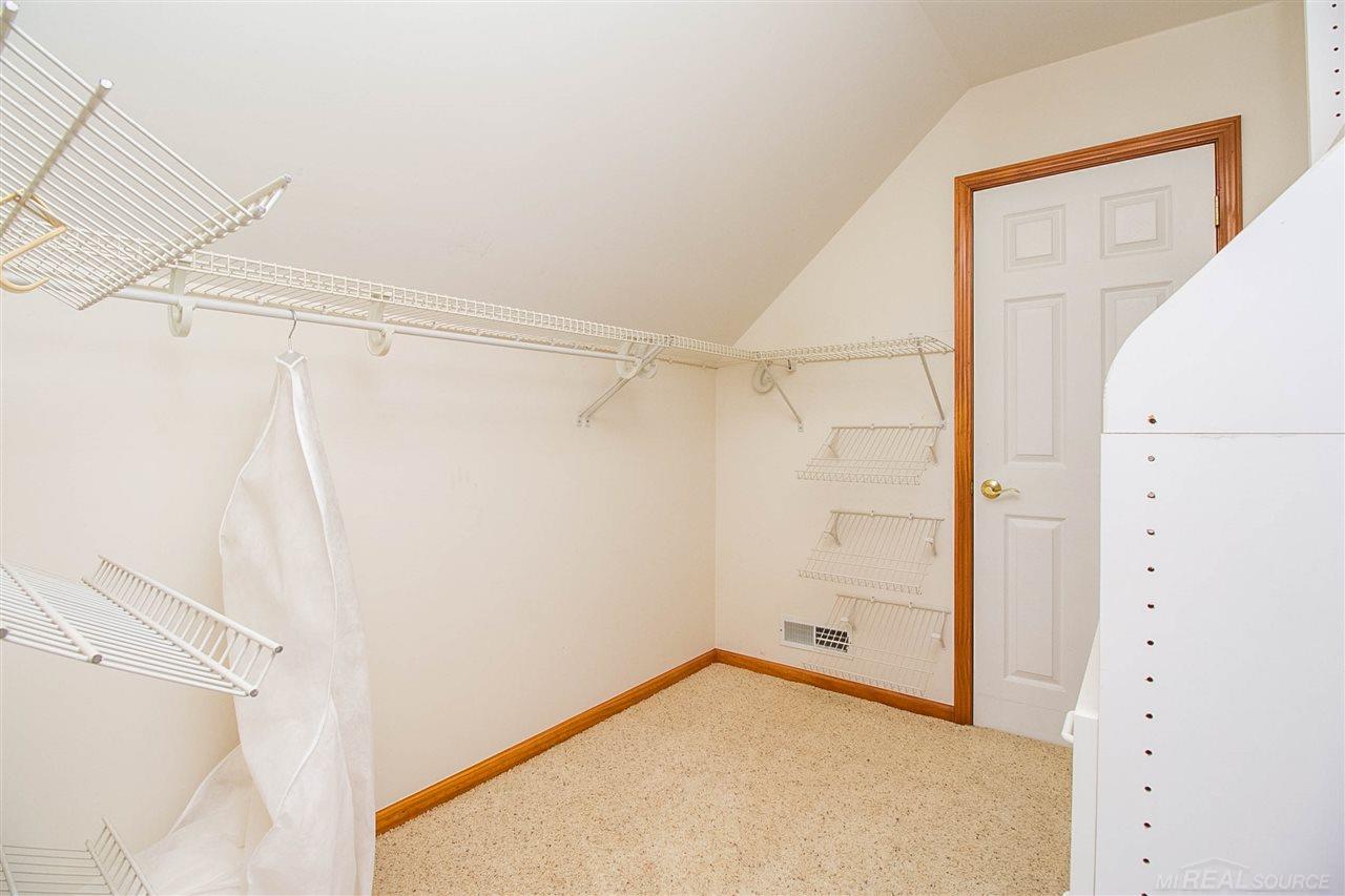 9155 Division Road Casco, MI 48064 - Photo 31 of 52