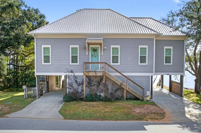 $1,100,000 | 2975 Holley Point Road, Navarre, FL 32566