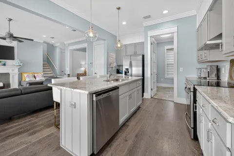 $1,100,000 | 2975 Holley Point Road, Navarre, FL 32566