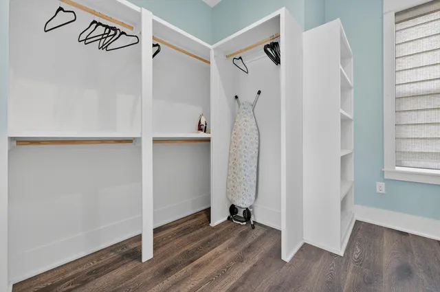 $1,100,000 | 2975 Holley Point Road, Navarre, FL 32566