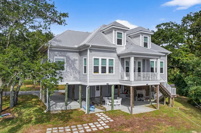 $1,100,000 | 2975 Holley Point Road, Navarre, FL 32566