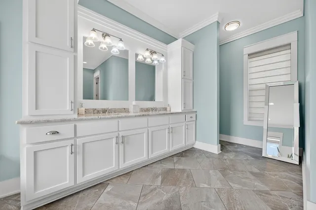 $1,100,000 | 2975 Holley Point Road, Navarre, FL 32566