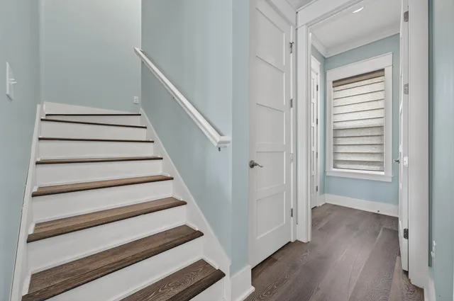 $1,100,000 | 2975 Holley Point Road, Navarre, FL 32566