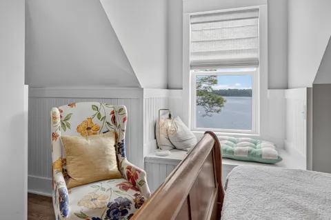 $1,100,000 | 2975 Holley Point Road, Navarre, FL 32566