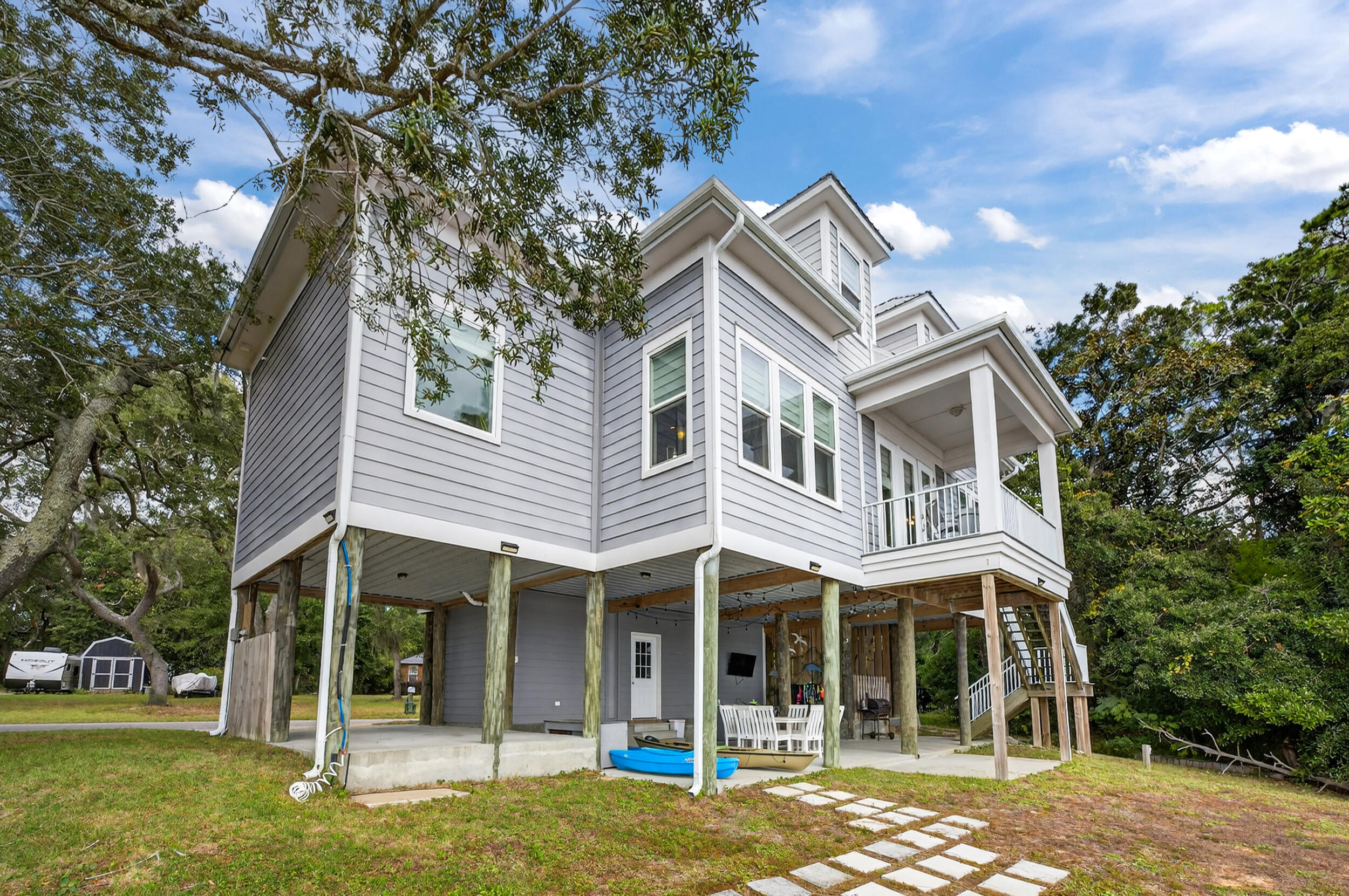 2975 Holley Point Road Navarre, FL 32566 - Photo 6 of 101 2975 holley point rd-navarre-58