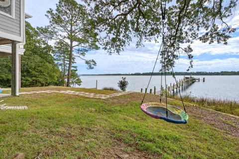 $1,100,000 | 2975 Holley Point Road, Navarre, FL 32566