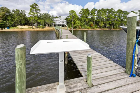 $1,100,000 | 2975 Holley Point Road, Navarre, FL 32566