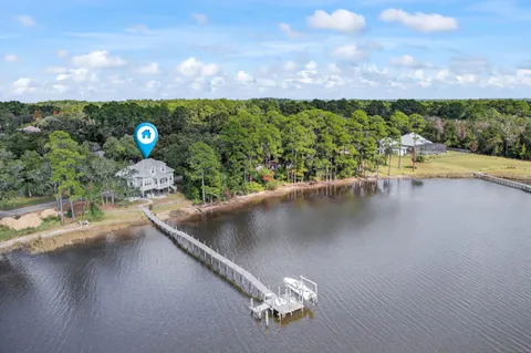 $1,100,000 | 2975 Holley Point Road, Navarre, FL 32566