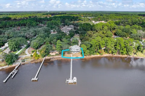 $1,100,000 | 2975 Holley Point Road, Navarre, FL 32566