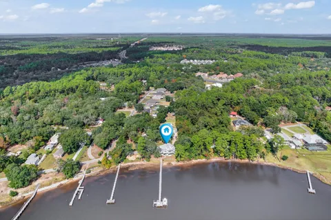 $1,100,000 | 2975 Holley Point Road, Navarre, FL 32566