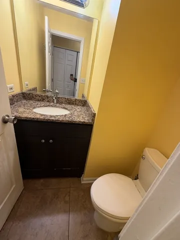 $2,595 | 2156 Camden Lane, Unit 2156, Hanover Park, IL 60133