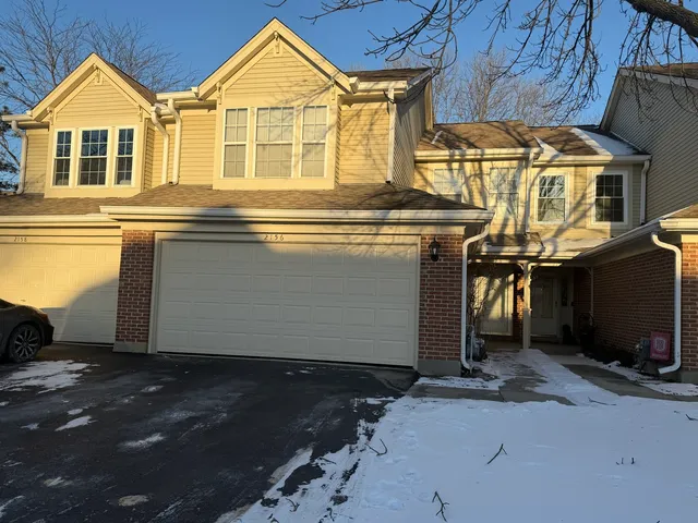 $2,595 | 2156 Camden Lane, Unit 2156, Hanover Park, IL 60133