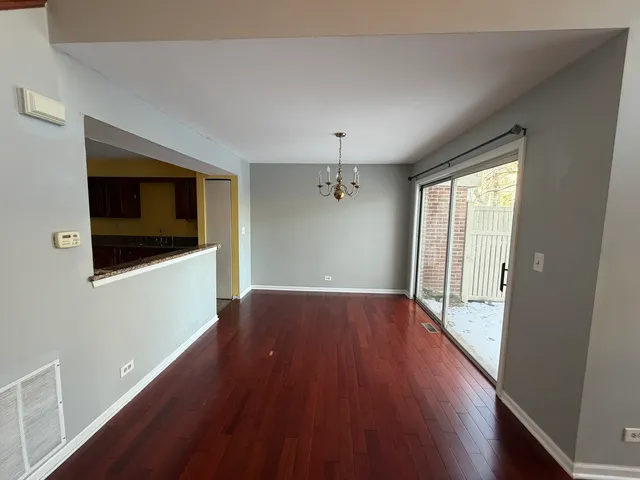 $2,595 | 2156 Camden Lane, Unit 2156, Hanover Park, IL 60133