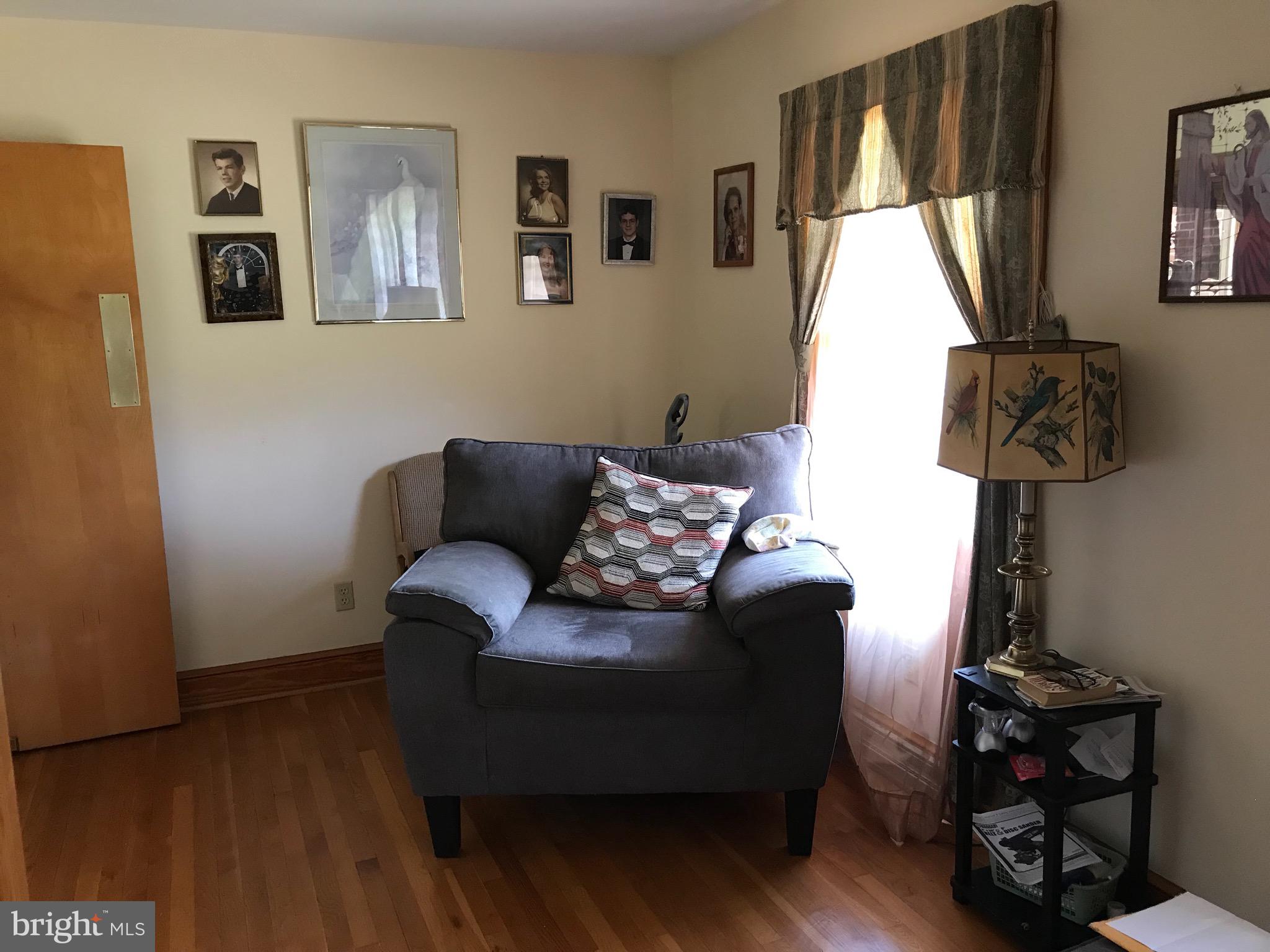 Separate Dining Rm