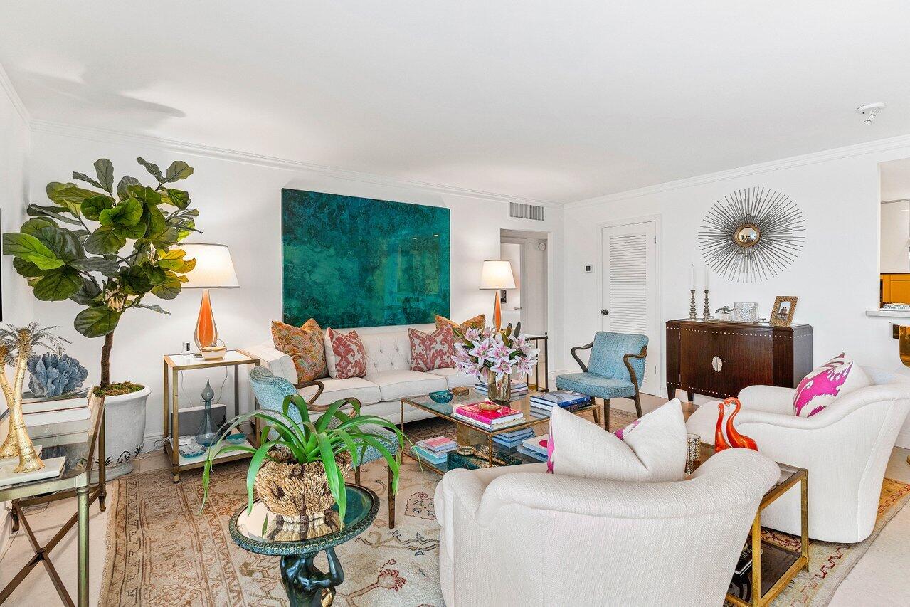 354 Chilean Avenue, Unit 3A Palm Beach, FL 33480 - Photo 1 of 30 Living Area