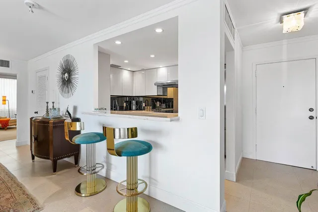 $25,000 | 354 Chilean Avenue, Unit 3A, Palm Beach, FL 33480