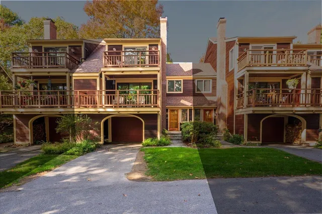 $349,000 | 10 Harbor Drive, Unit 10, Lincolnville, ME 04849