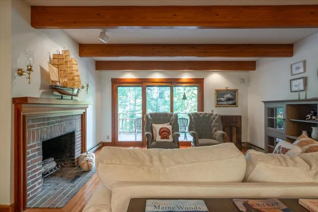 $349,000 | 10 Harbor Drive, Unit 10, Lincolnville, ME 04849