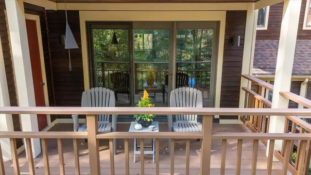 $349,000 | 10 Harbor Drive, Unit 10, Lincolnville, ME 04849