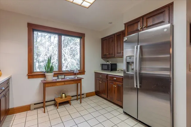 $349,000 | 10 Harbor Drive, Unit 10, Lincolnville, ME 04849