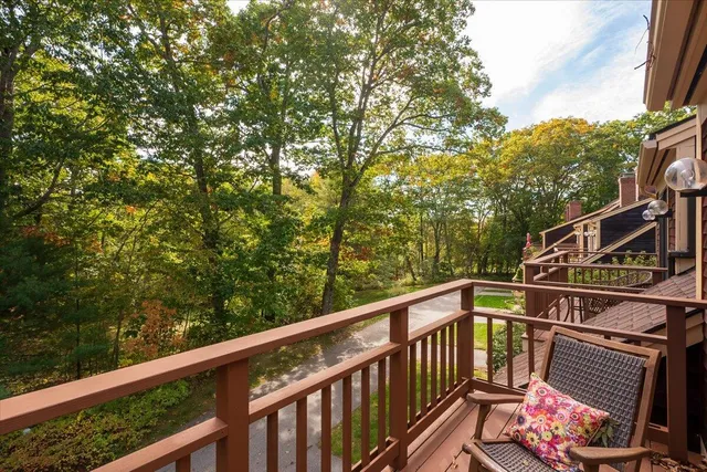 $349,000 | 10 Harbor Drive, Unit 10, Lincolnville, ME 04849