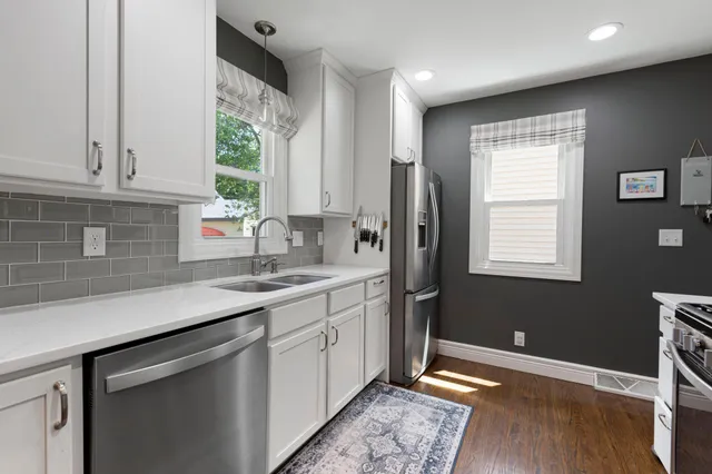 $2,545 | 2629 Idaho Avenue South, St. Louis Park, MN 55426