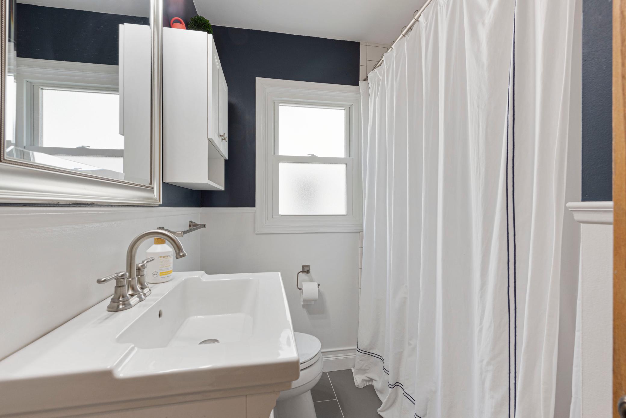 2629 Idaho Avenue South St. Louis Park, MN 55426 - Photo 10 of 21