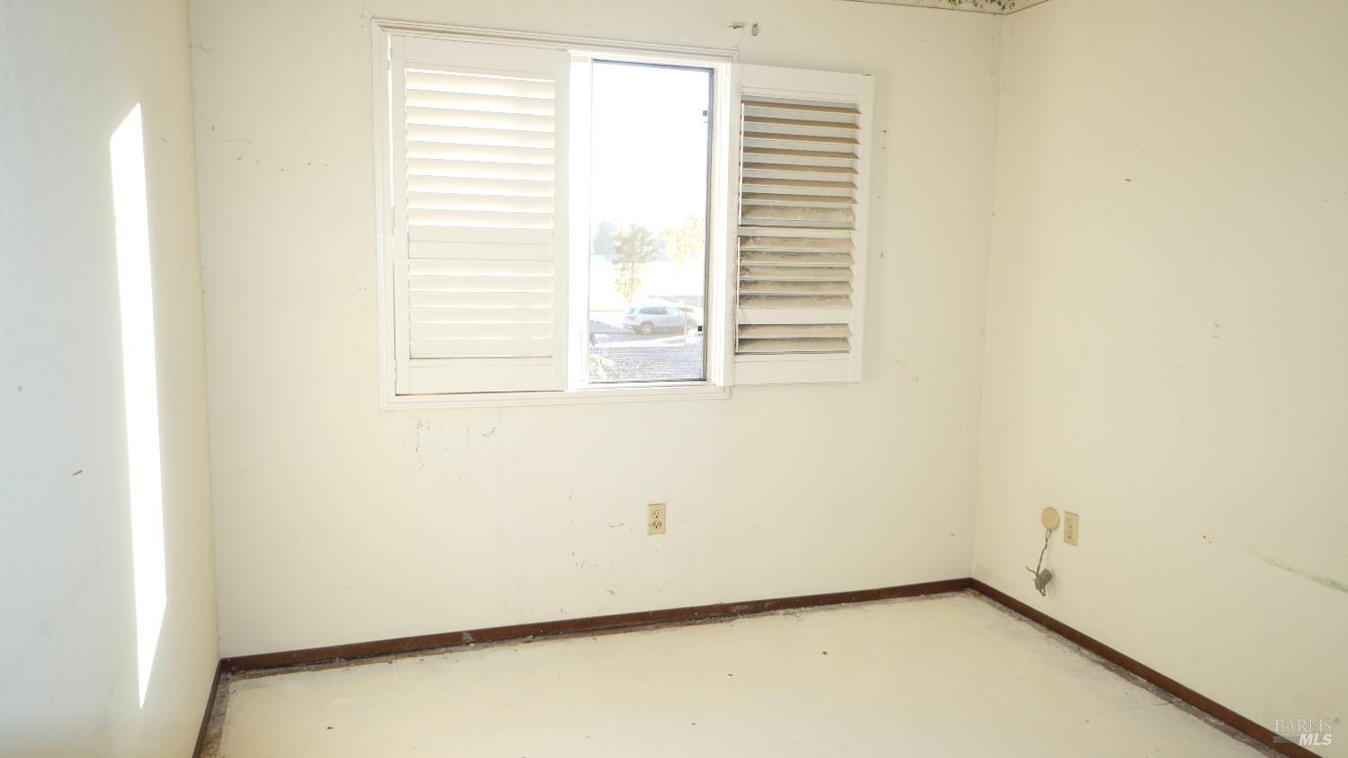 522 Santa Alicia Drive Rohnert Park, CA 94928 - Photo 15 of 24 a view of a small space with a window