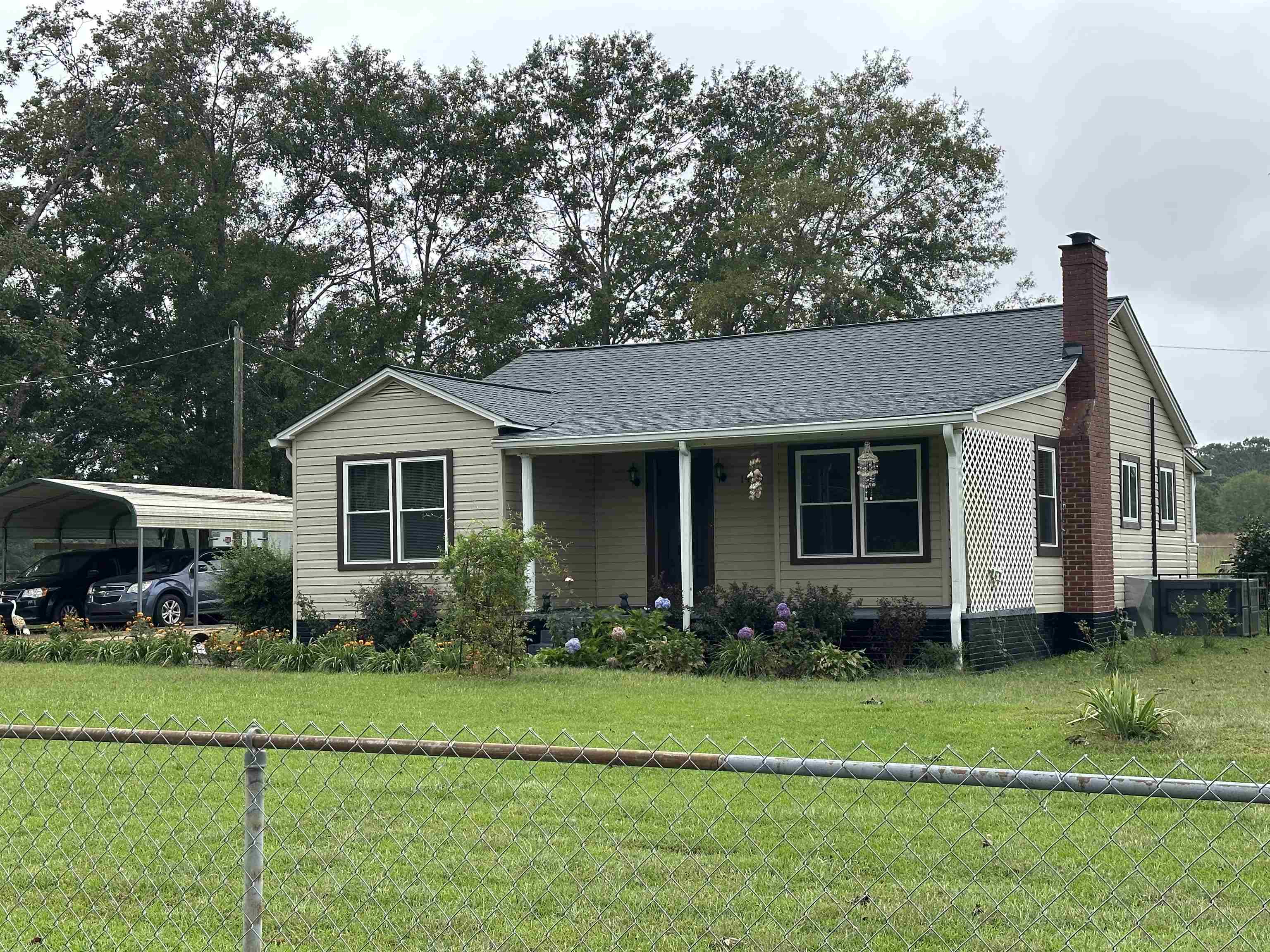 1470 Rocky Ridge Road Enoree, SC 29335 - Photo 2 of 41 Gallery Image 2