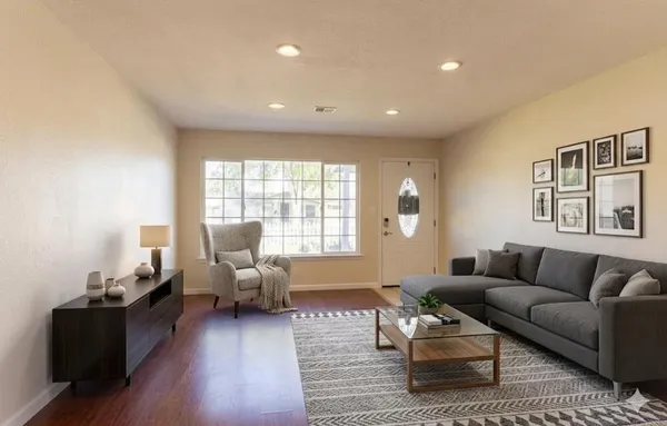 $305,999 | 609 West College Avenue, Coalinga, CA 93210
