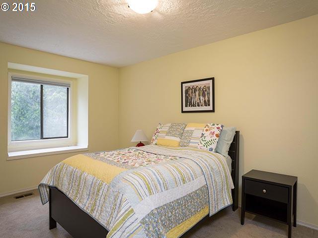 2850 Southwest Raleighview Drive Portland, OR 97225 - Photo 10 of 16 Bedroom