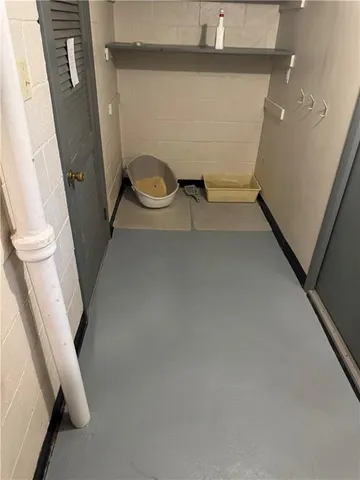 a view of walk in closet