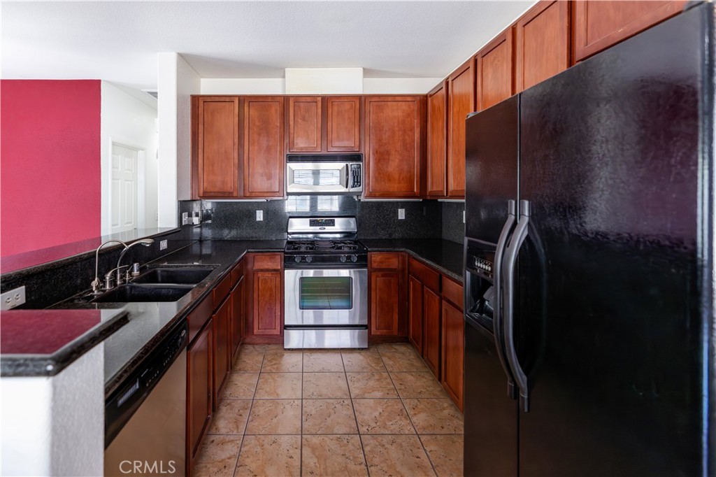 7331 Shelby Place, Unit 13 Rancho Cucamonga, CA 91739 - Photo 7 of 26