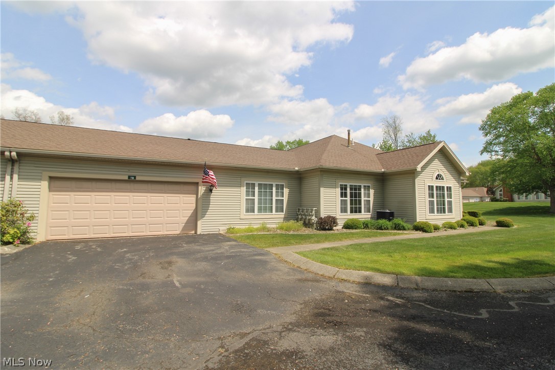 5645 Clingan Road, Unit 7B Struthers, OH 44471 - Photo 2 of 37