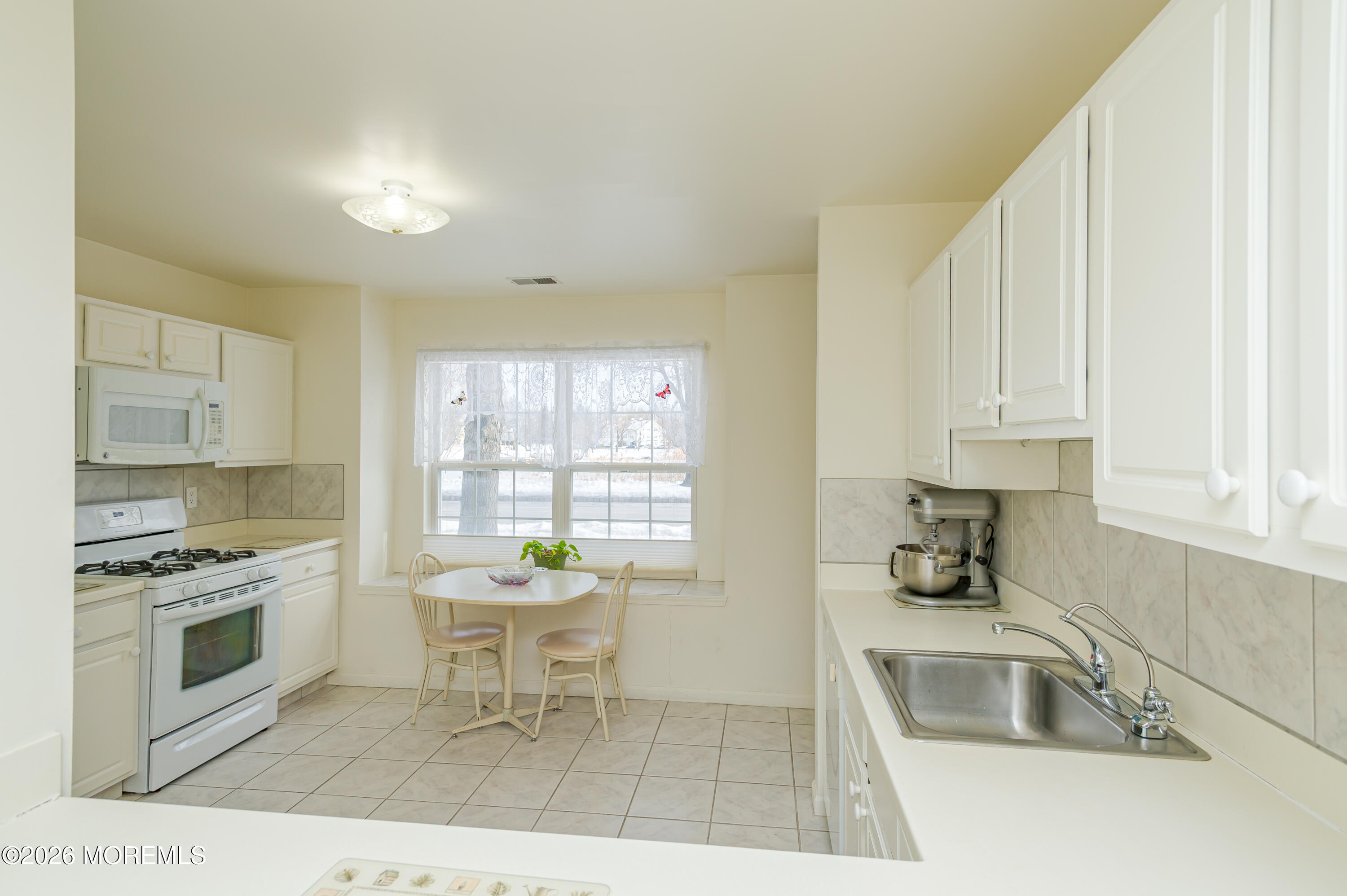 159 Dorado Beach Court Howell, NJ 07731 - Photo 6 of 25 Kitchen with Pond View