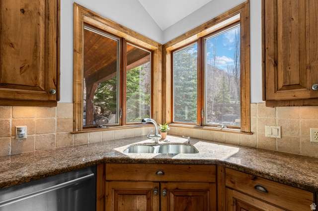3532 Layton Ridge Drive Layton, UT 84040 - Photo 14 of 104